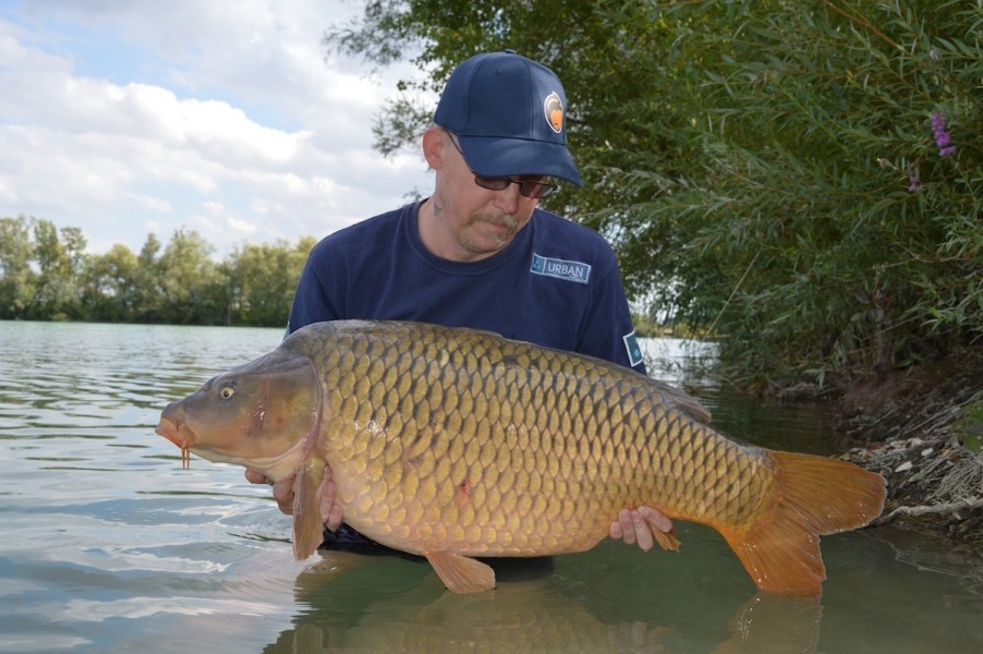 Neil with 'Mable' in August 2015 at 39lb