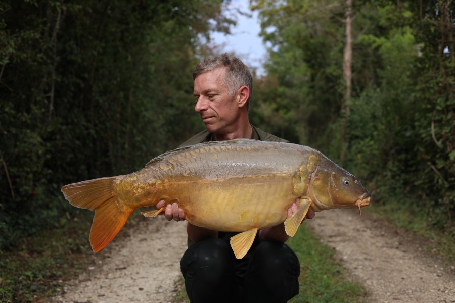 Alex Chew - 32lb 10oz - The Bund - 30/08/2025