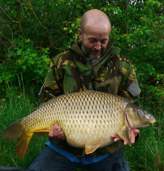 Phil with the new lake Record 36lb common
