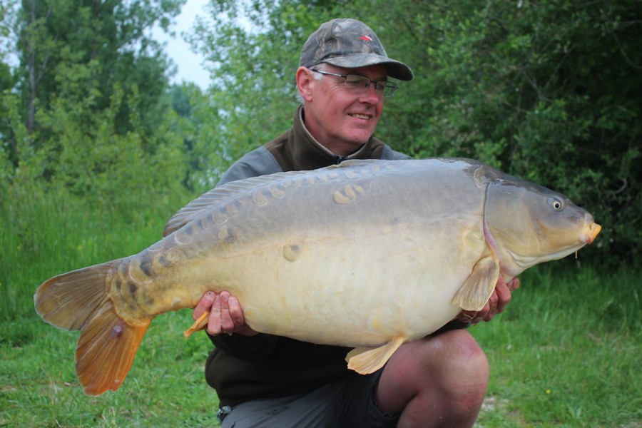 Graham with '3 Scale' 42lbs 5oz