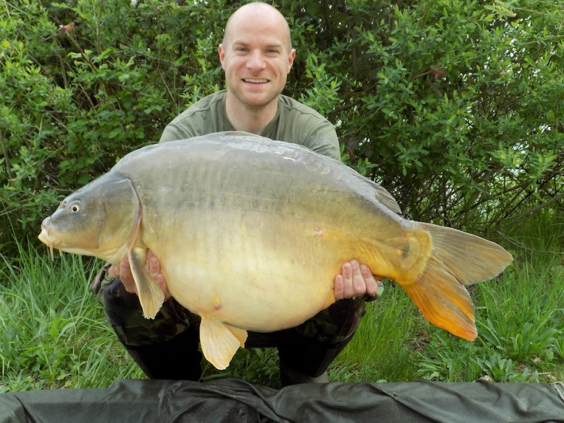Stuart with a 37lb mirror from Tea Party 2