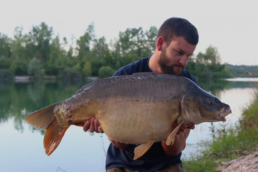 Ben with a 38lb8oz Mirror from New Beach