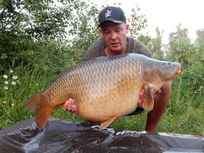 Jamie Lord with the Unnamed Common at 44lbs