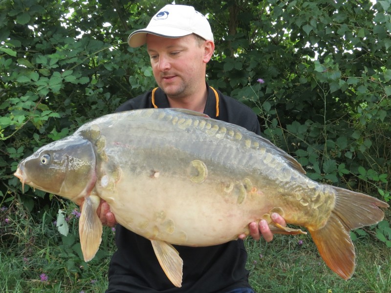 lee with a 36lbs mirror
