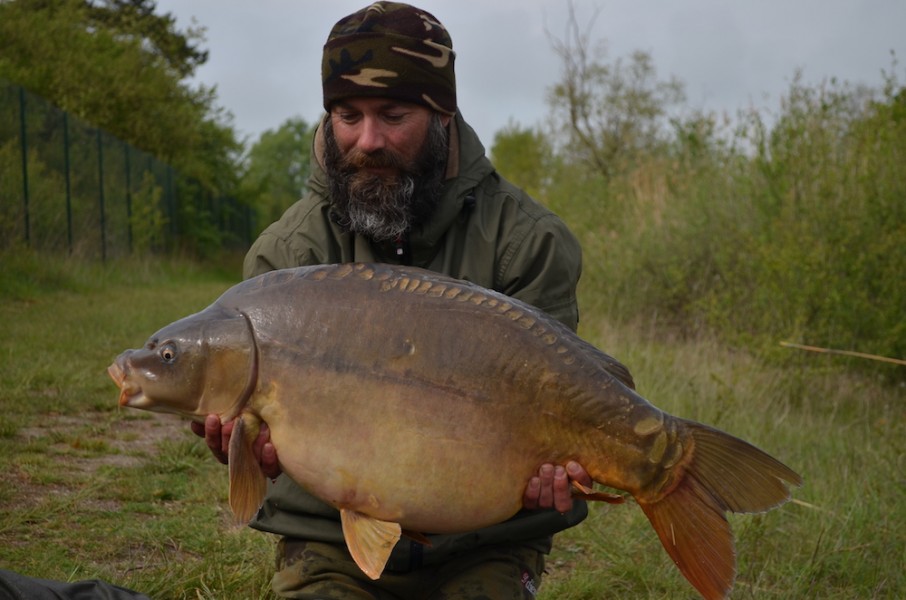 Macky with a 33lb mirror from Billys