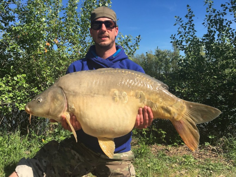A 43lb12oz mirror for Uwe