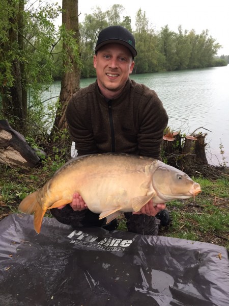 Sven with a 44lb5oz mirror from Turtles Corner