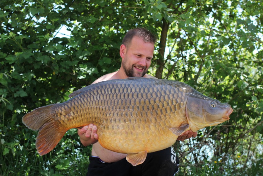 Dave with a 44lb 4oz common from T1