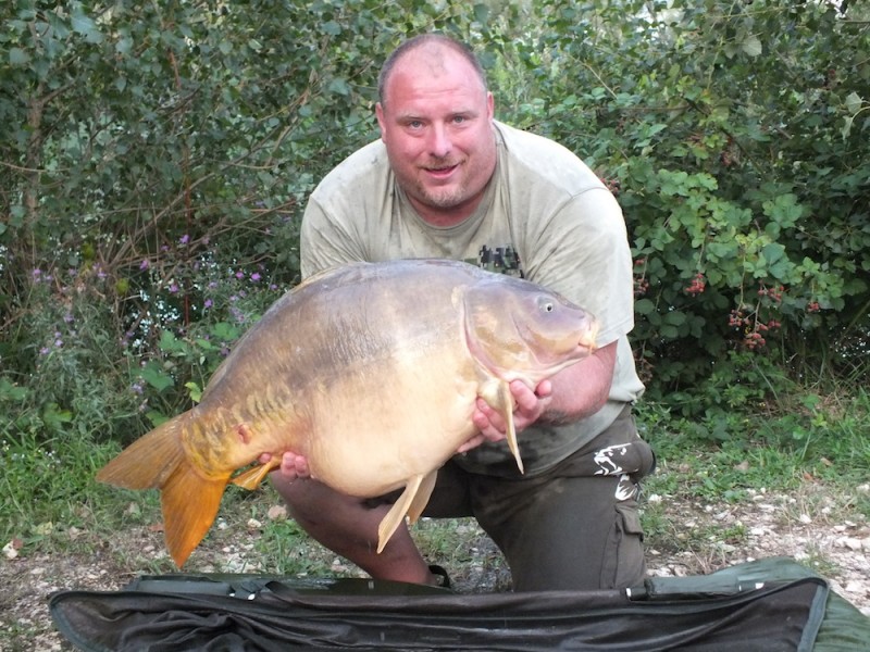 Martin Pettit with a cracking 35lb4oz mirror from T2 29.7.17