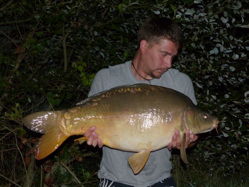 Adam Layzell with a 33lb3oz Mirror from Bachelier's 29.7.17