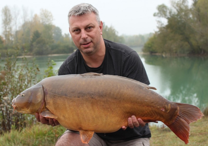Jason Foster with his 39lb mirror