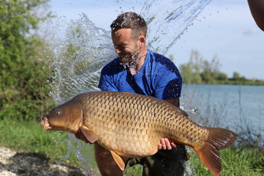 Elliot Power gets a soaking with his 44lb PB, 21.4.18