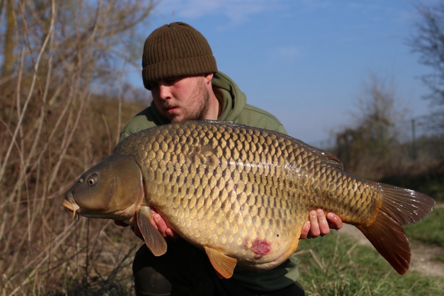 Jack Link with Prince of Darkness @ 36lb from Turtles corner 23/03/19