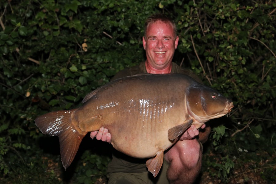 How about landing this fish on your first evening..... "Eye-Q" at 48lb 12oz for Ian Young