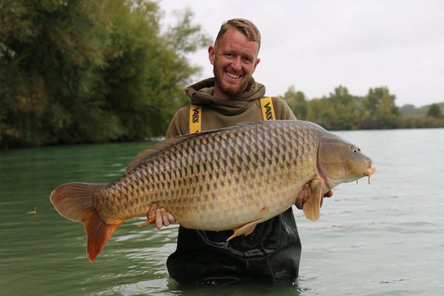 Ben Moore breaks his PB with "Long Common" at 49lb.