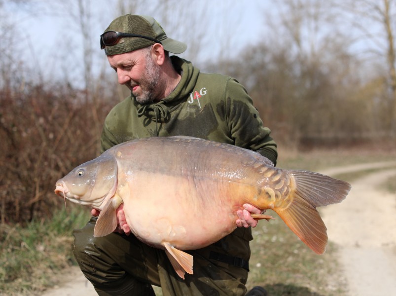 Then Mysterio straight after @ 47lb