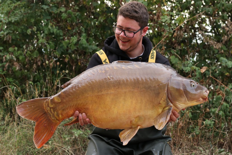 Ryan Cottles with Lellow at 41lb 8oz