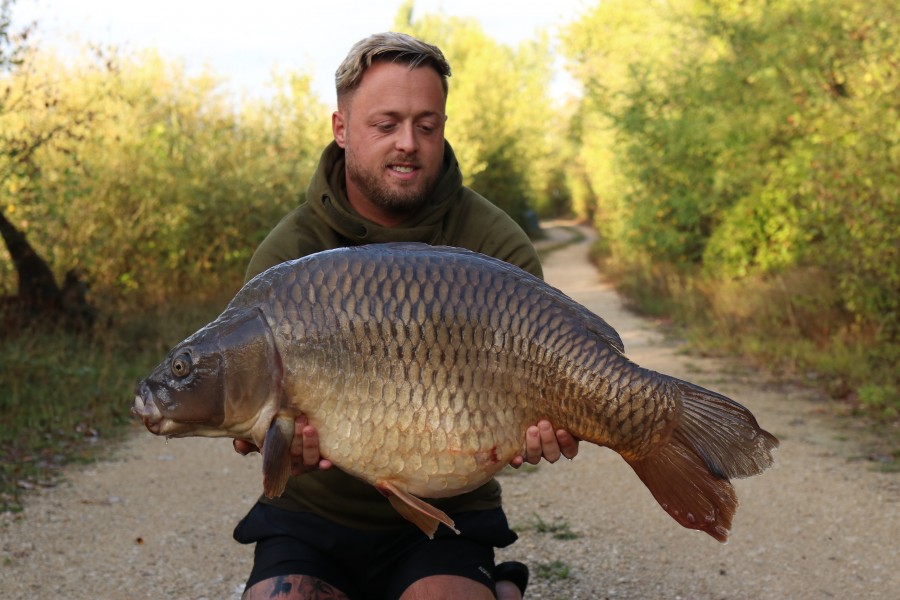 Russel with Joes Common at 36lb 4oz