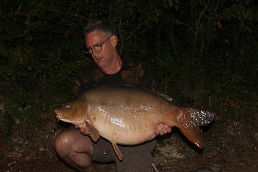 Mark Birchmore in Brambles with Missing Link 44lb 12oz