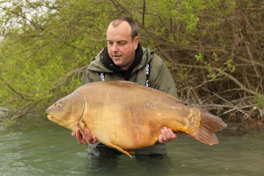 Rich with Broken Tail
