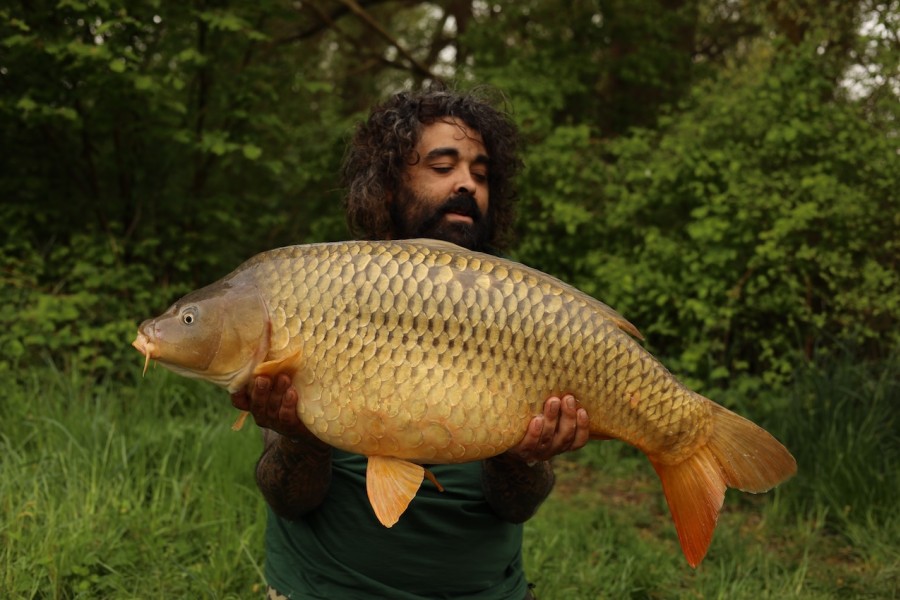 Chip with his biggest, 33lb 14oz from Turtles