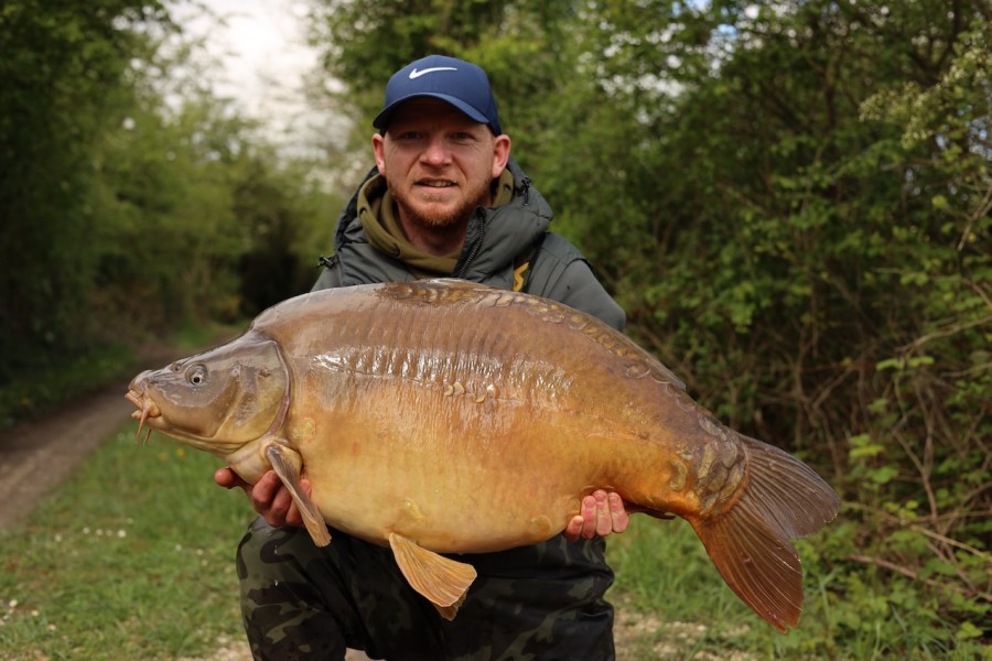 Borris at 42lb for Tom from The Bund