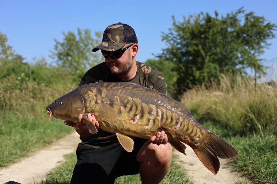 Another cracker, The BP at 27lb 7oz for John Jnr in Double Boards