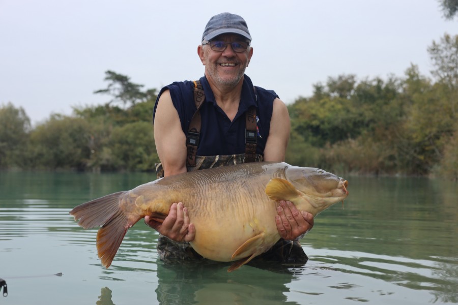 Steve with Missing Link